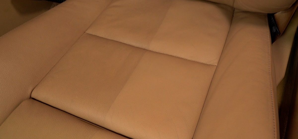 Leather Car Seat Cleaner cleans all leather car seats