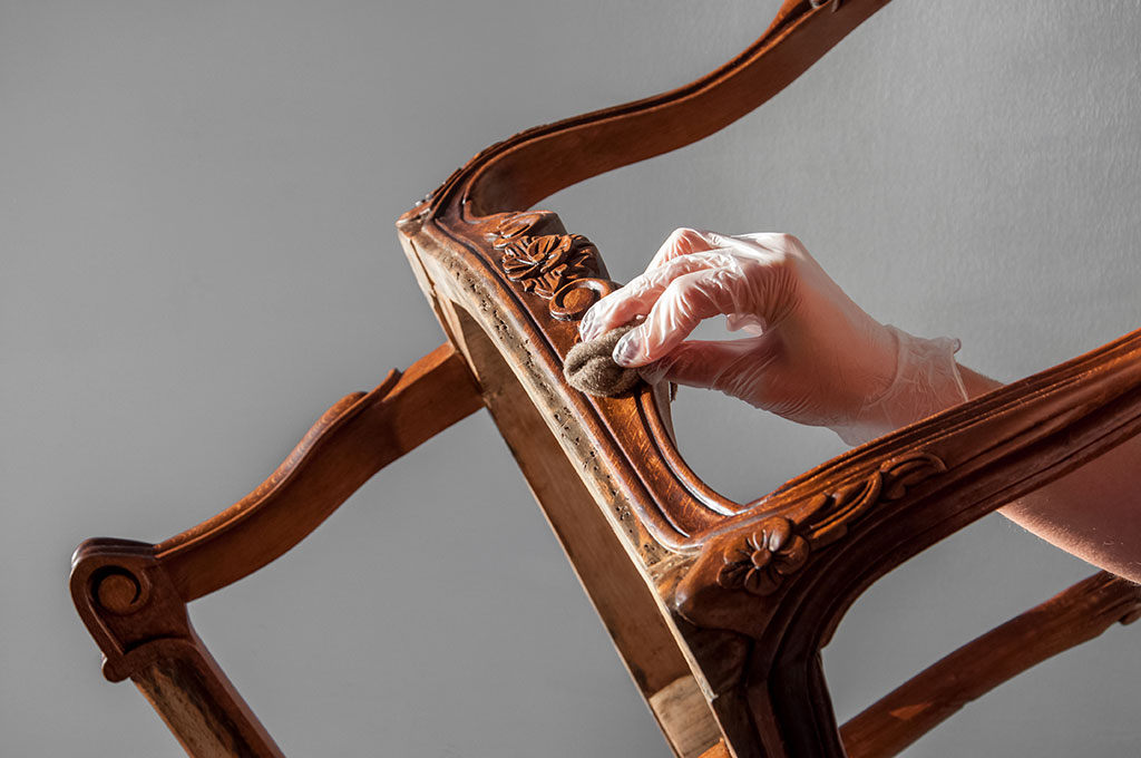 Wooden Chair Polishing